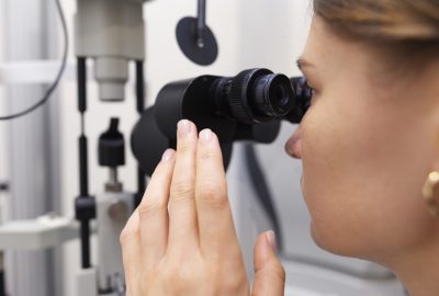 doctor-testing-patient-eyesight